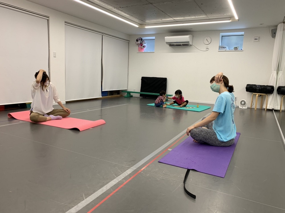 ベビーチア 親子体操