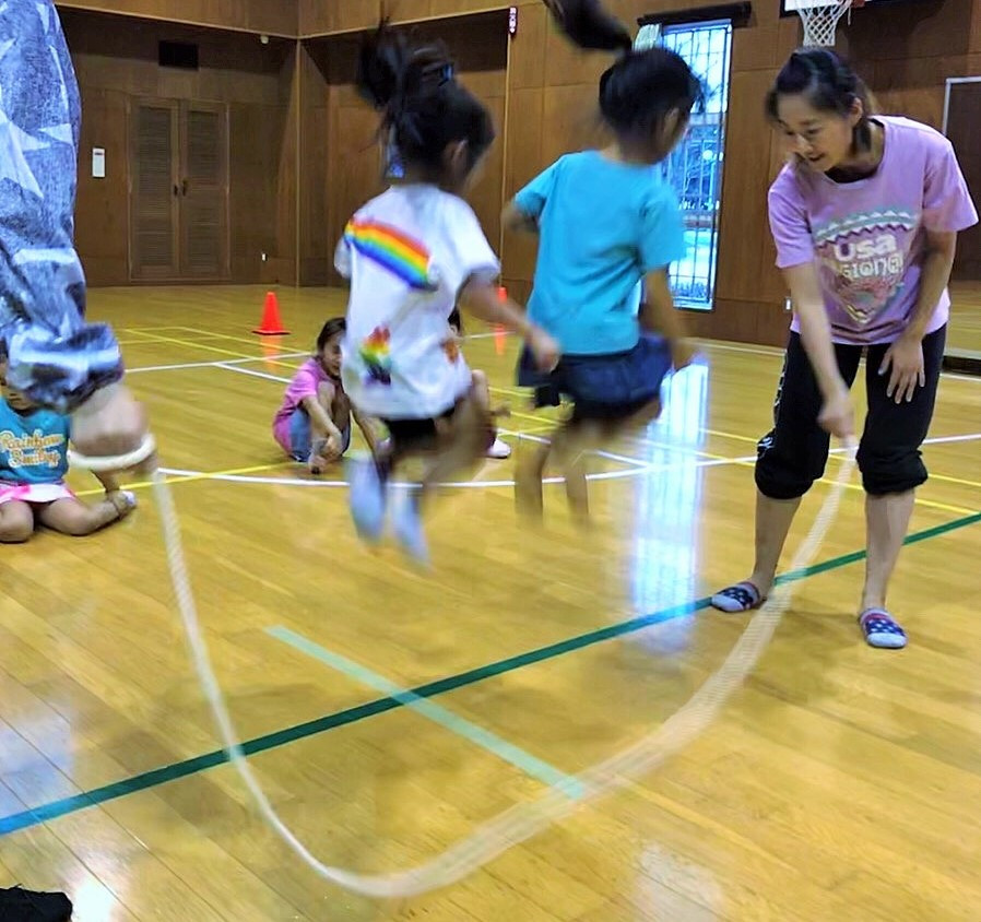 キッズチアダンスレッスン